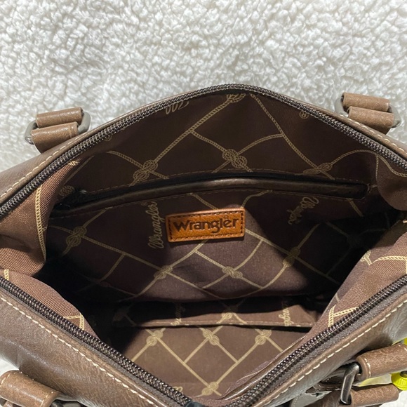 Wrangler Handbag - Picture 2 of 5